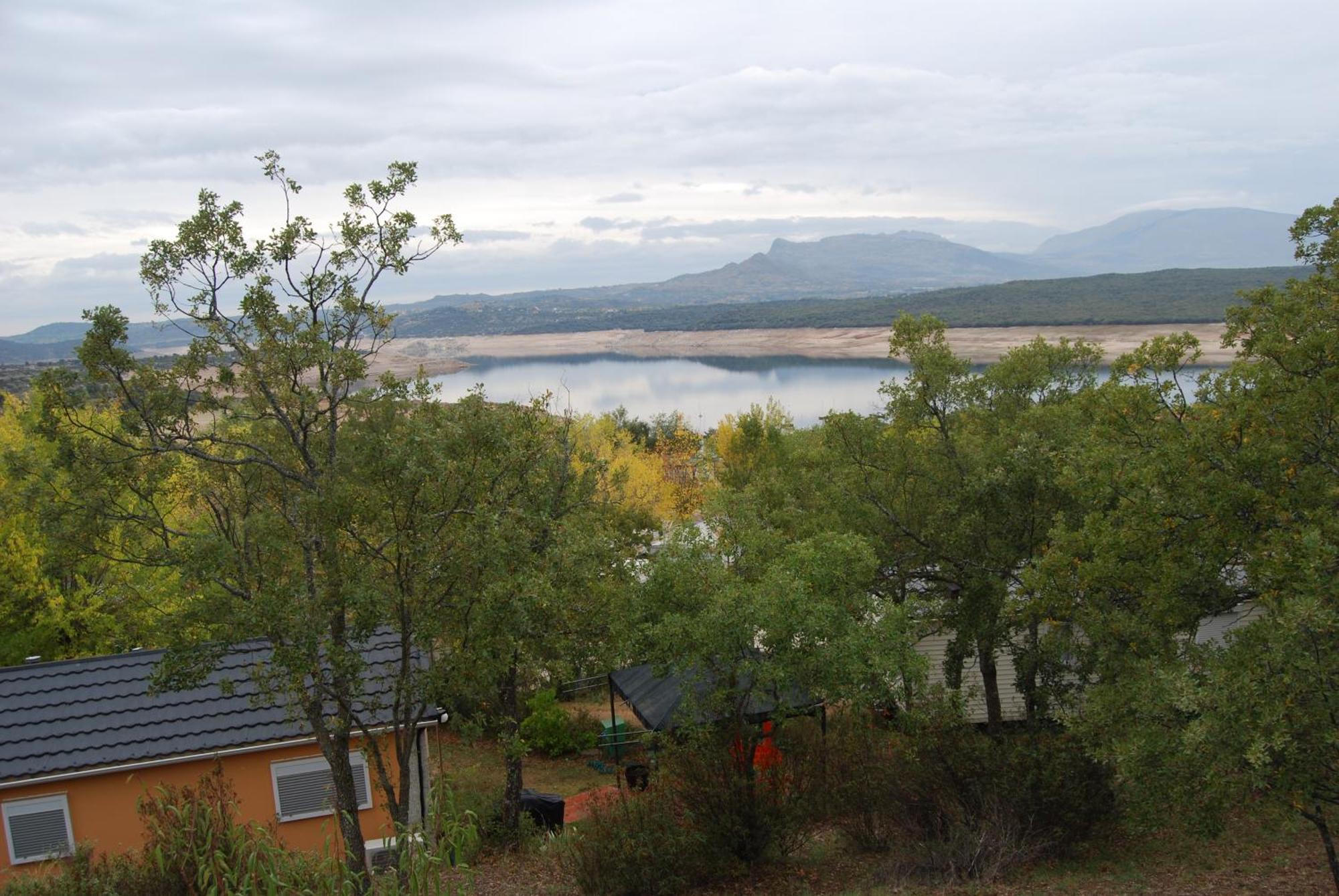 Camping De Cervera De Buitrago Εξωτερικό φωτογραφία