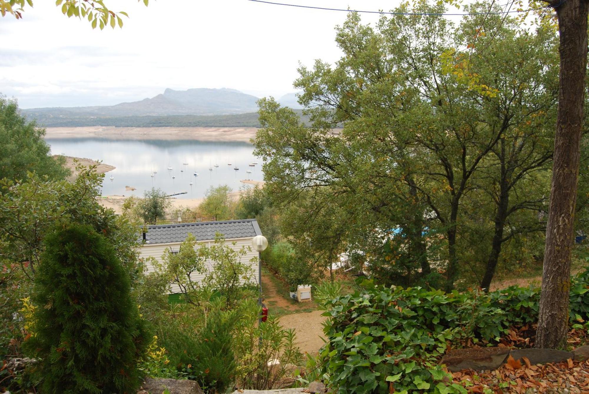 Camping De Cervera De Buitrago Εξωτερικό φωτογραφία
