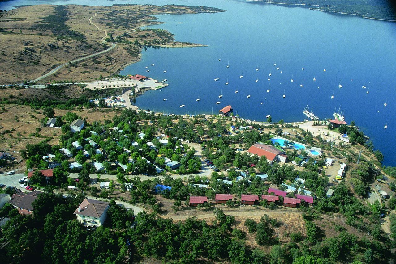 Camping De Cervera De Buitrago Εξωτερικό φωτογραφία